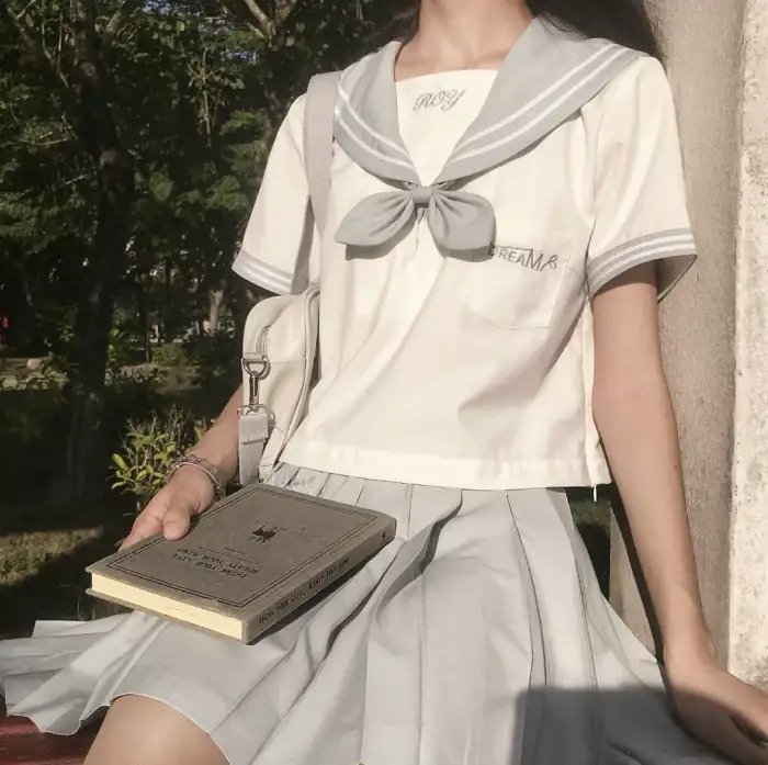 娜姐背后的男人
